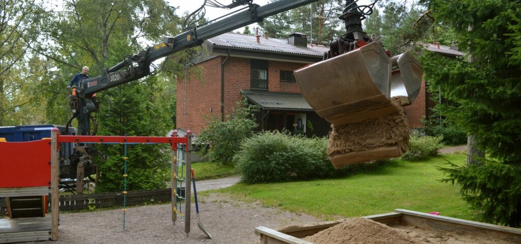 Hiekkalaatikontäyttöä Hiekkalaatikontäyttöä